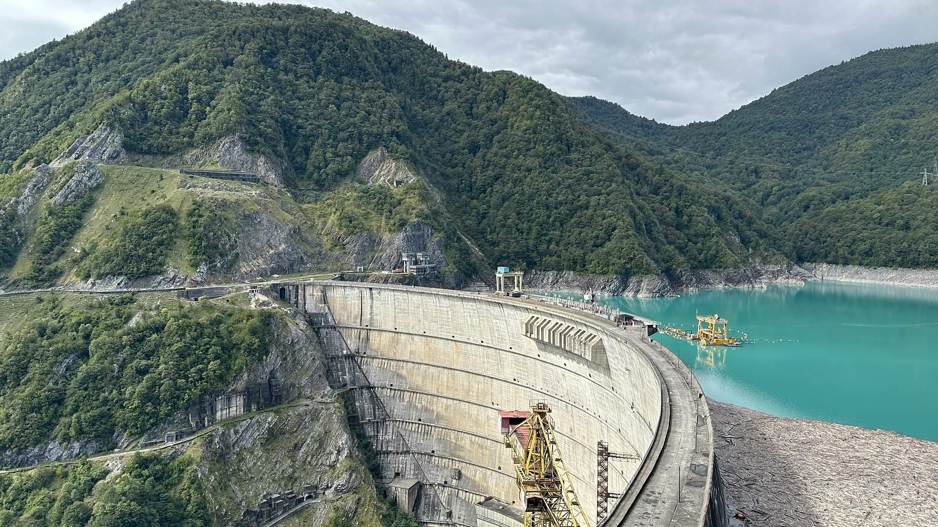 Rettung für Georgiens Riesenstaudamm